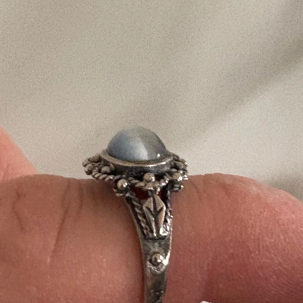 Blue Moonstone Sterling Silver Ring size 6 - Picture 2 of 4